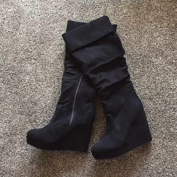 Forever 21 Shoes - Knee High black boots!